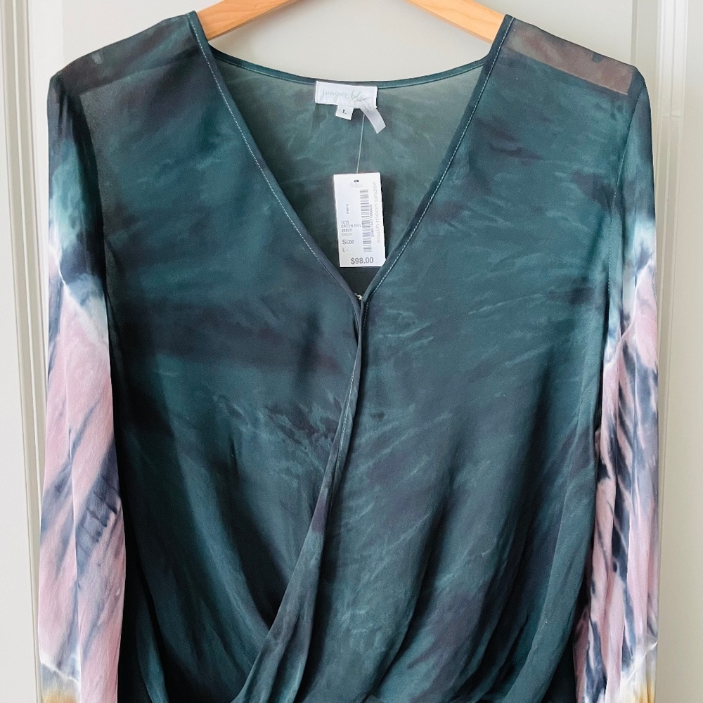 NWT Juniper Blu Tie-dye blouse Sz. Large